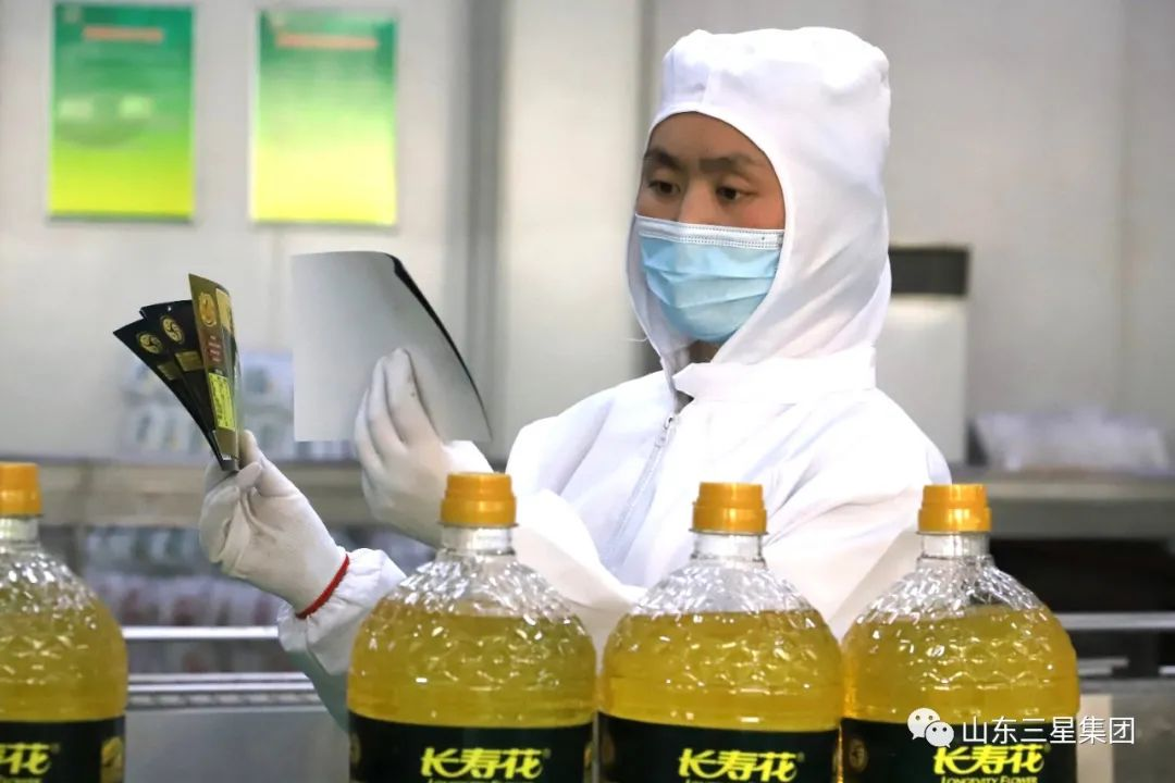 【一線(xiàn)風(fēng)采】張敬敏：用熱愛(ài)著色平凡青春