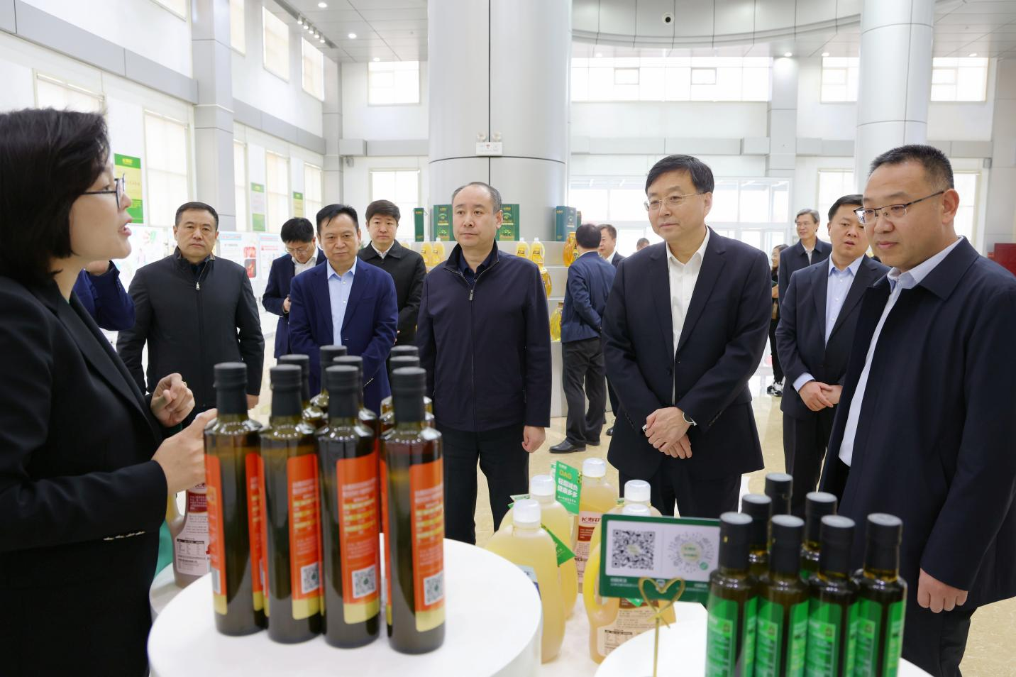 濱州市國(guó)資委、濱州市財(cái)金集團(tuán)來(lái)山東三星集團(tuán)調(diào)研