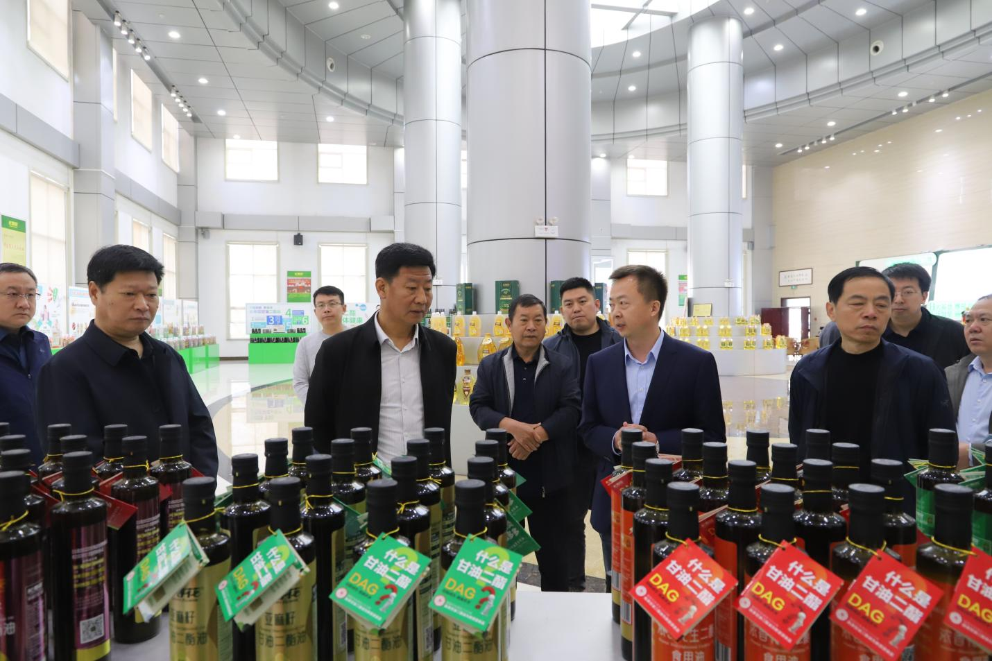 鄒平市政協(xié)經(jīng)濟委“助推高新區(qū)建設 促進高新技術(shù)產(chǎn)業(yè)發(fā)展水平”調(diào)研組來山東三星集團調(diào)研