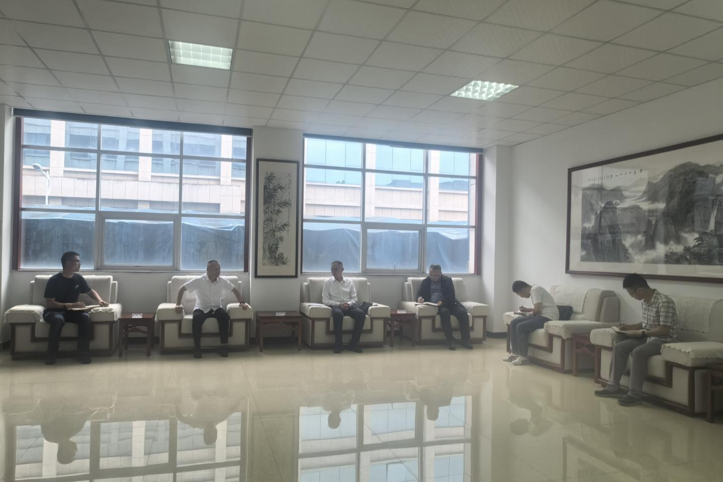 桐廬縣委常委、縣政府黨組成員吳濤來桐廬公司調(diào)研指導(dǎo)安全生產(chǎn)工作