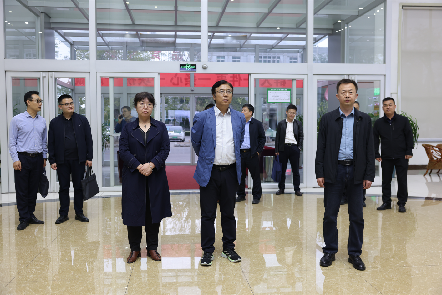 省市場(chǎng)監(jiān)管局促進(jìn)處、濟(jì)南商標(biāo)協(xié)查中心一行來(lái)山東三星集團(tuán)調(diào)研