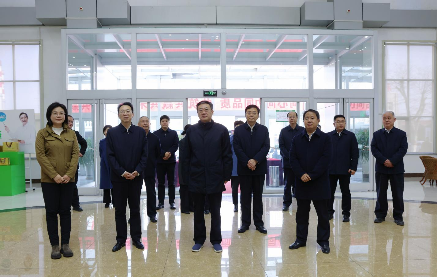 山東省委統(tǒng)戰(zhàn)部副部長(zhǎng)、省工商聯(lián)黨組書記、常務(wù)副主席張?chǎng)H來山東三星集團(tuán)調(diào)研