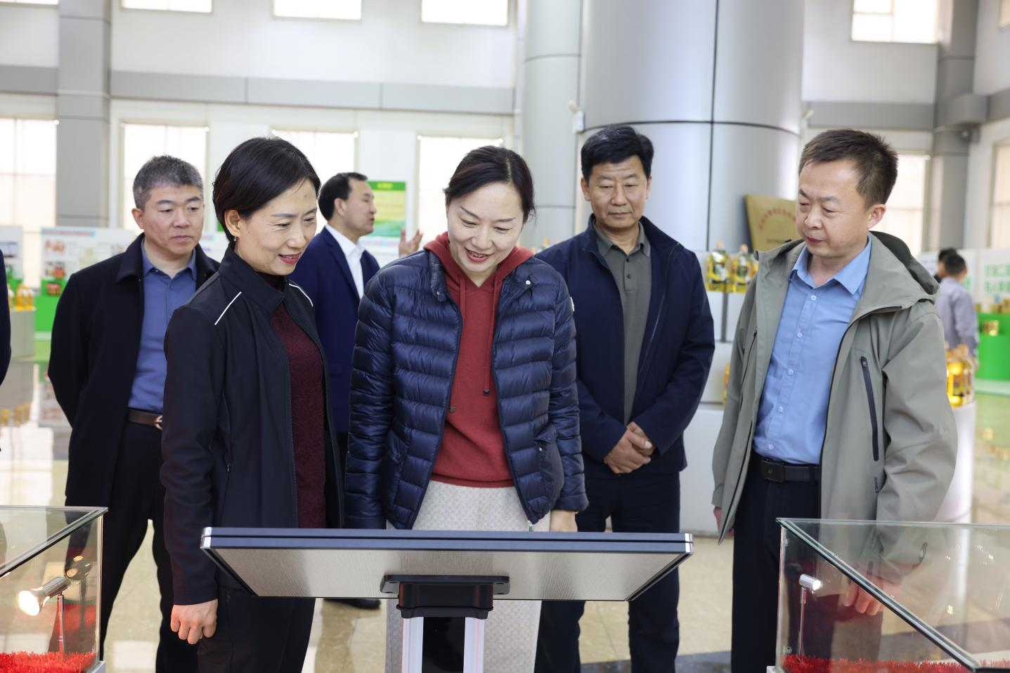 聊城市委統(tǒng)戰(zhàn)部副部長、三級(jí)調(diào)研員王云來山東三星集團(tuán)調(diào)研