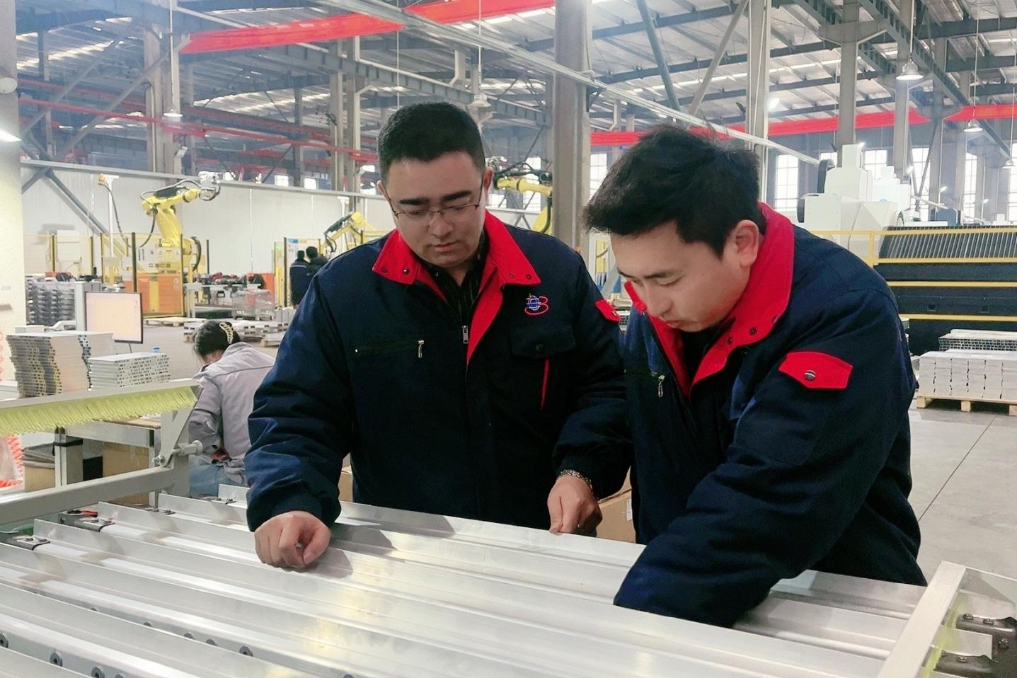 【榜樣力量】宋加榮：從基層實(shí)踐中汲取力量 用奮斗書(shū)寫精彩人生