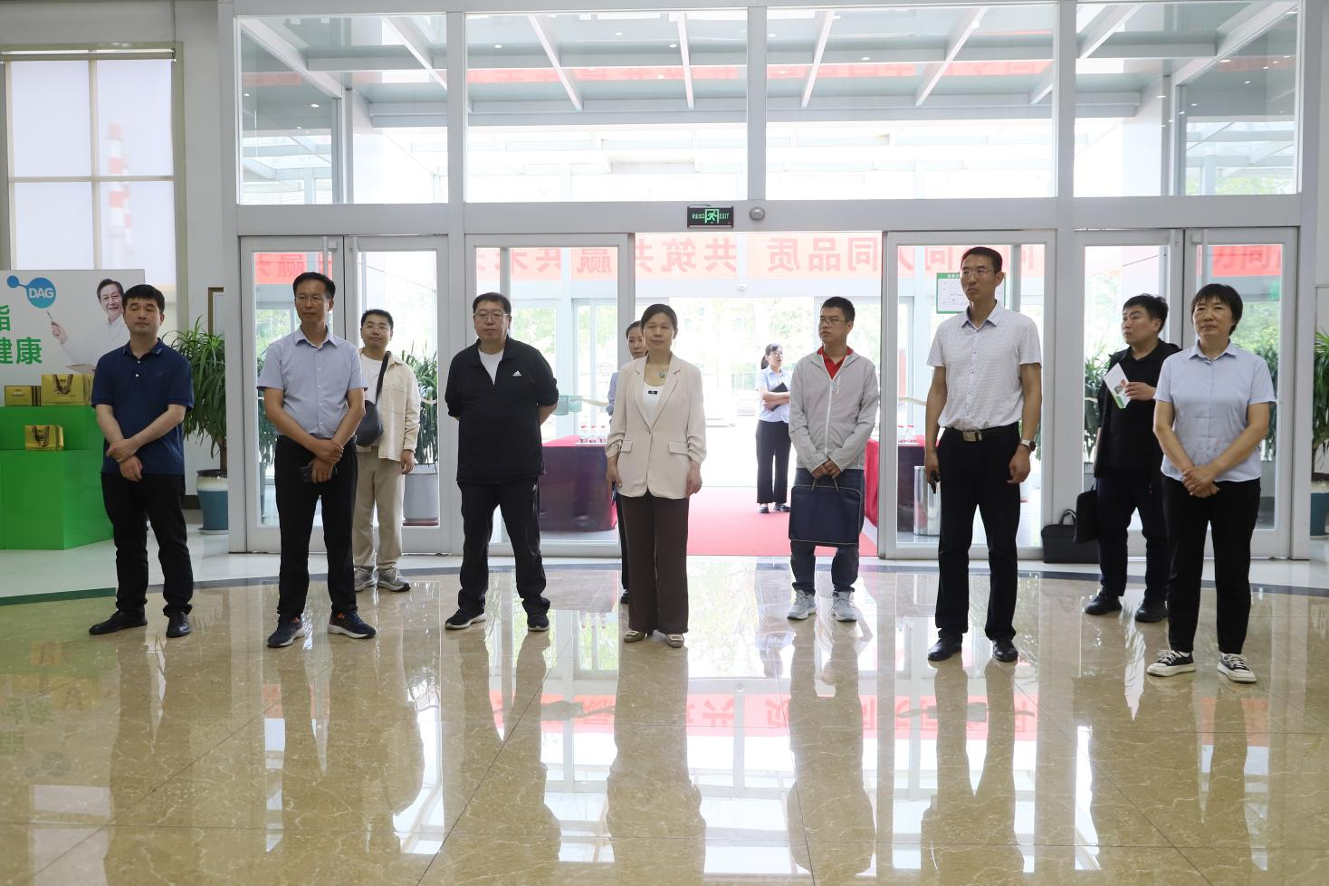 濱州市科技局調(diào)研組來山東三星集團(tuán)交流調(diào)研