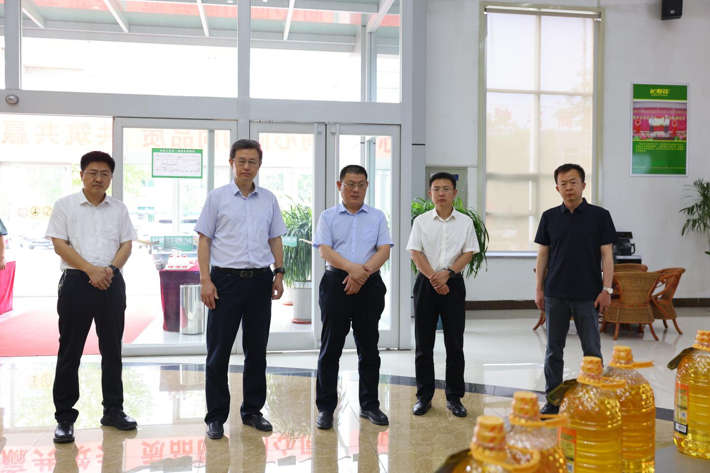 濱州市工信局黨組副書記、二級調(diào)研員厲明來山東三星集團(tuán)調(diào)研