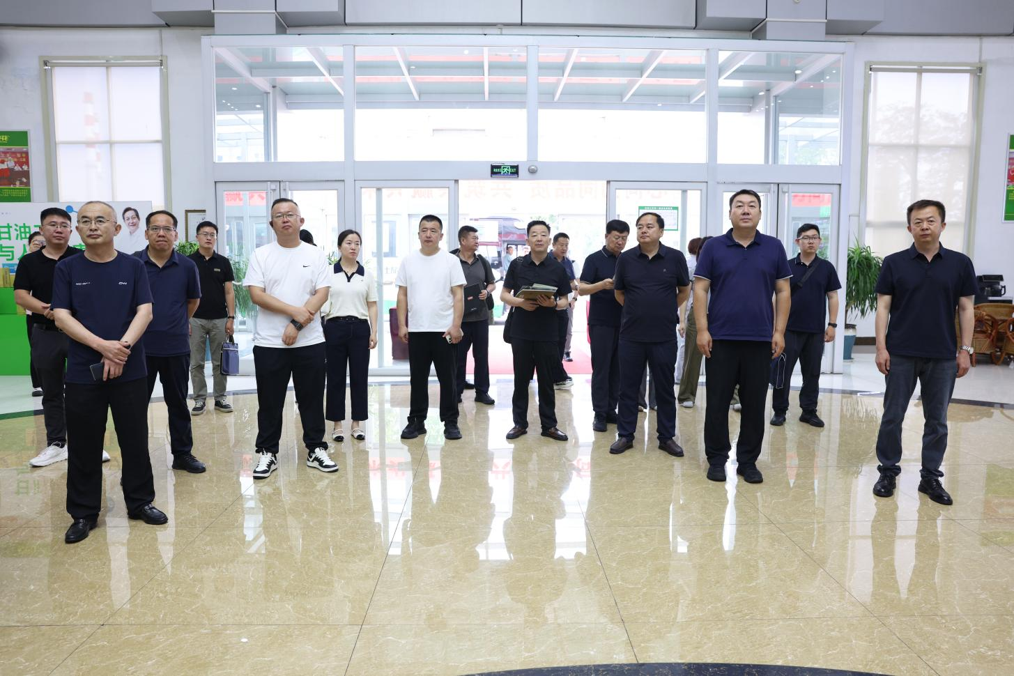 內(nèi)蒙古巴彥淖爾市考察團來山東三星集團考察