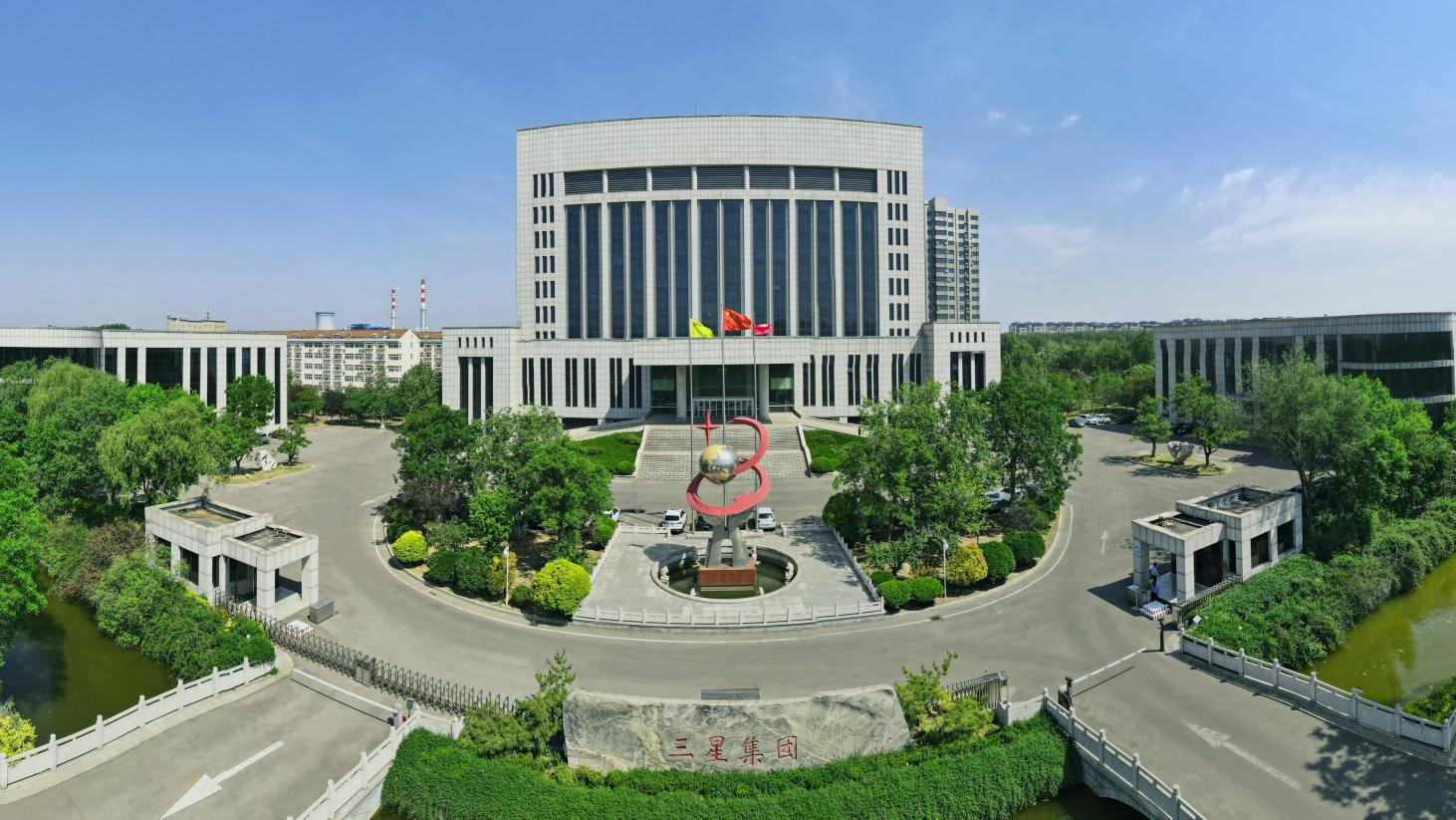 連續(xù)登榜再突破！山東三星集團(tuán)2025山東民企雙百強(qiáng)榮譽(yù)加冕