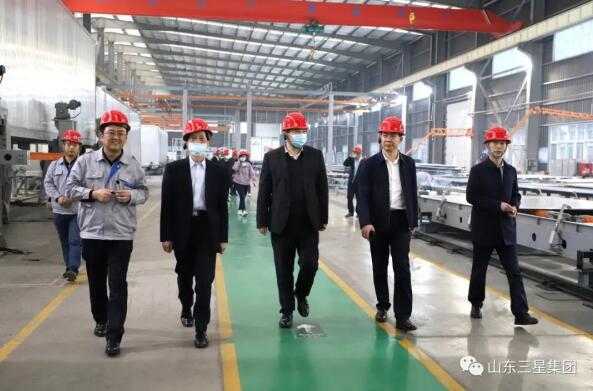 “中國低碳專家鄒平行”專家團來山東三星集團調研